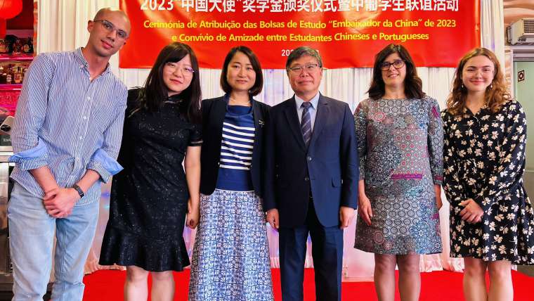 Alunos do ICUM recebem bolsa de estudo “Embaixador da China”