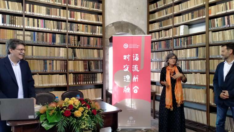 Conferência “A coleção de registos oficiais de Macau durante a dinastia Qing: Histórias da História de Macau na Torre do Tombo”