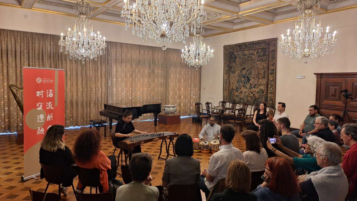 Concerto “China | Índia em Concerto – Haiqiong e Lalit: Um Diálogo entre o Guzheng Chinês e a Tabla Indiana”